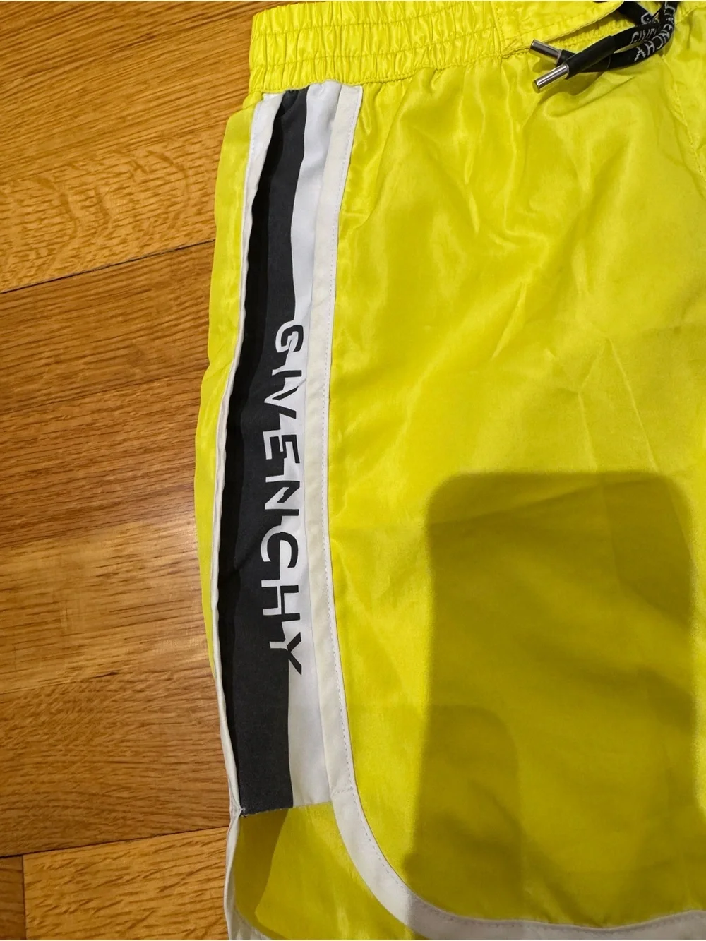 4 pairs of swim shorts Kids Graphic and Solid swim Shorts Pack - size 12